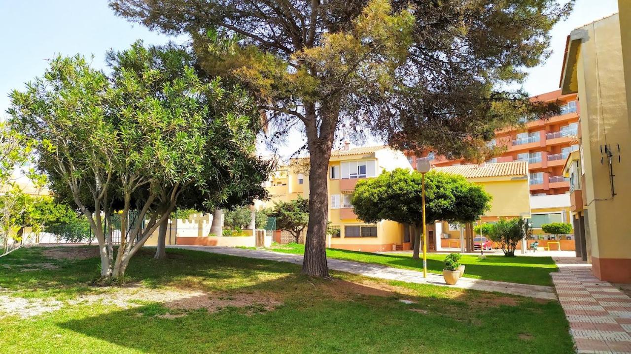 Atractivo Apartamento En La Playa Con Parking Roquetas de Mar Eksteriør bilde