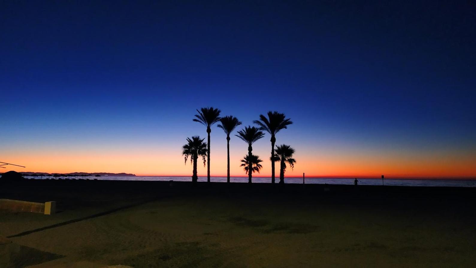 Atractivo Apartamento En La Playa Con Parking Roquetas de Mar Eksteriør bilde